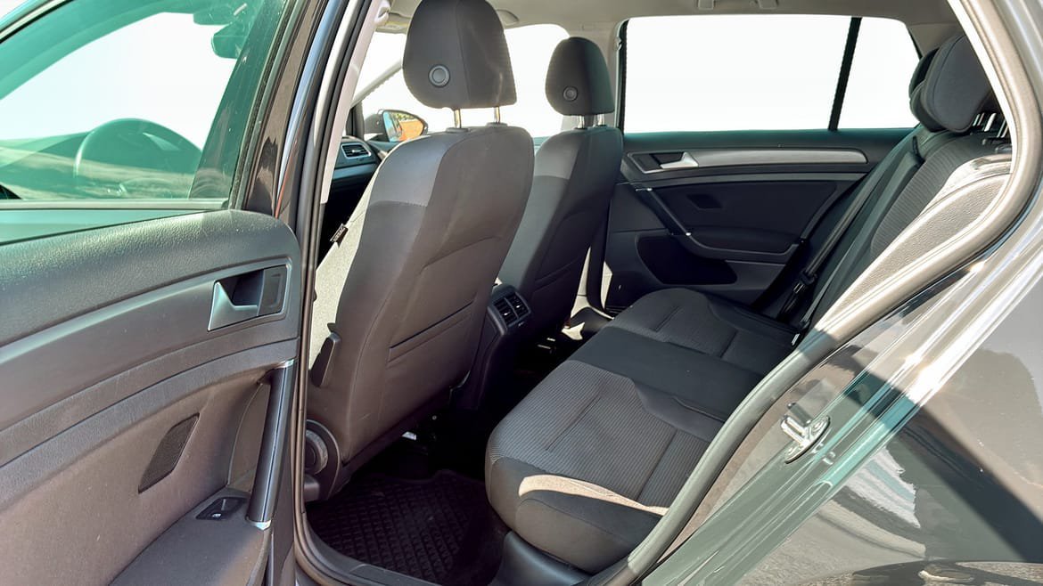 Vehicle Image 11