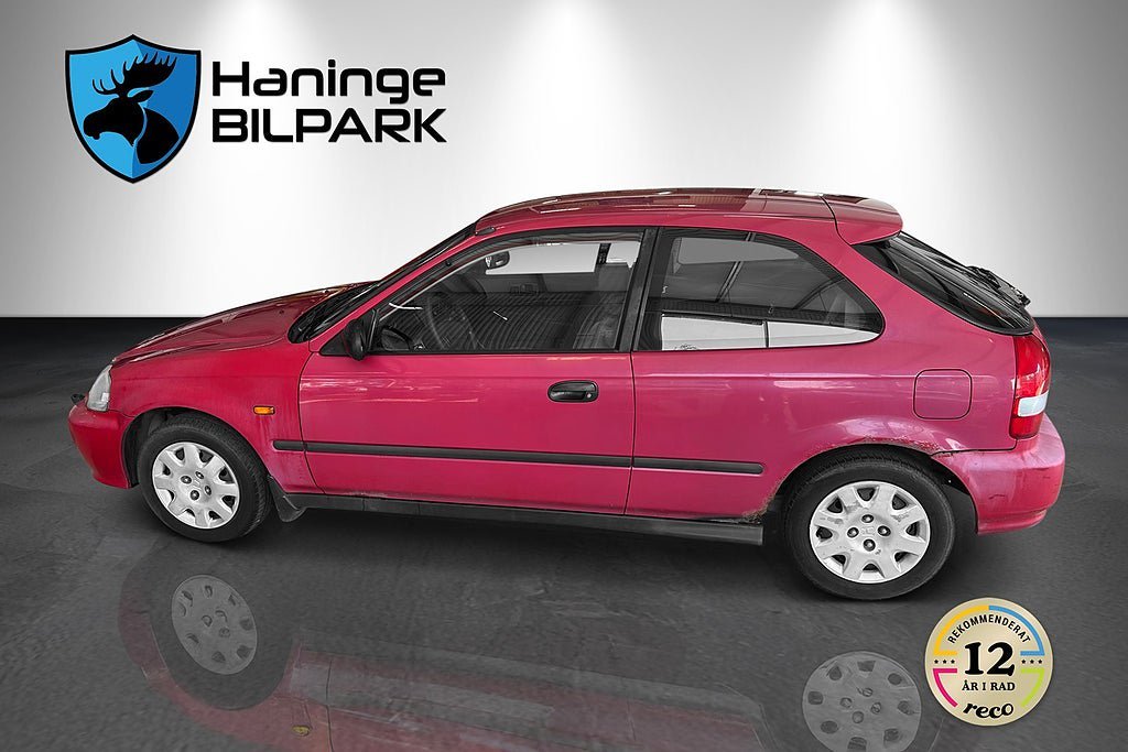 Vehicle Image 8