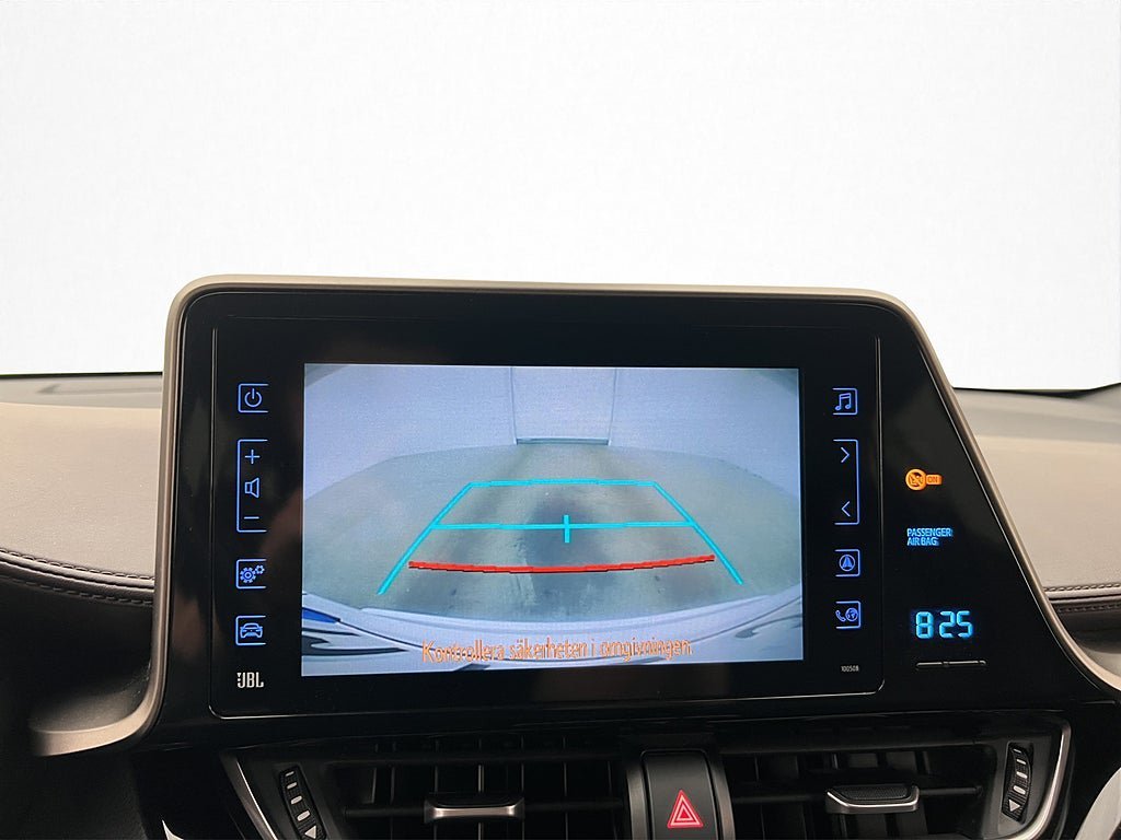 Vehicle Image 23