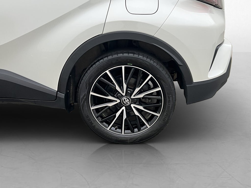 Vehicle Image 30