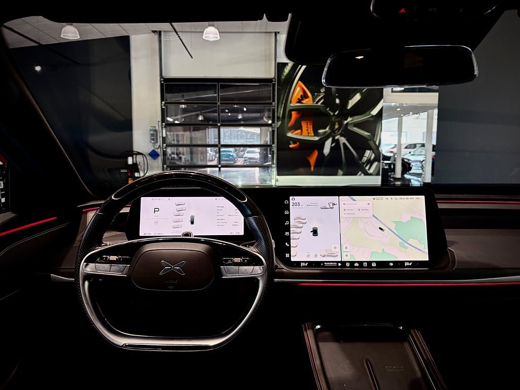 Vehicle Image 11