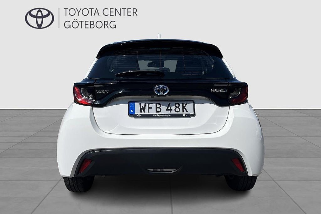 Vehicle Image 7