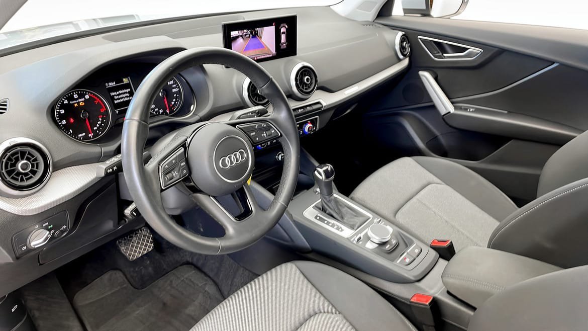 Vehicle Image 7