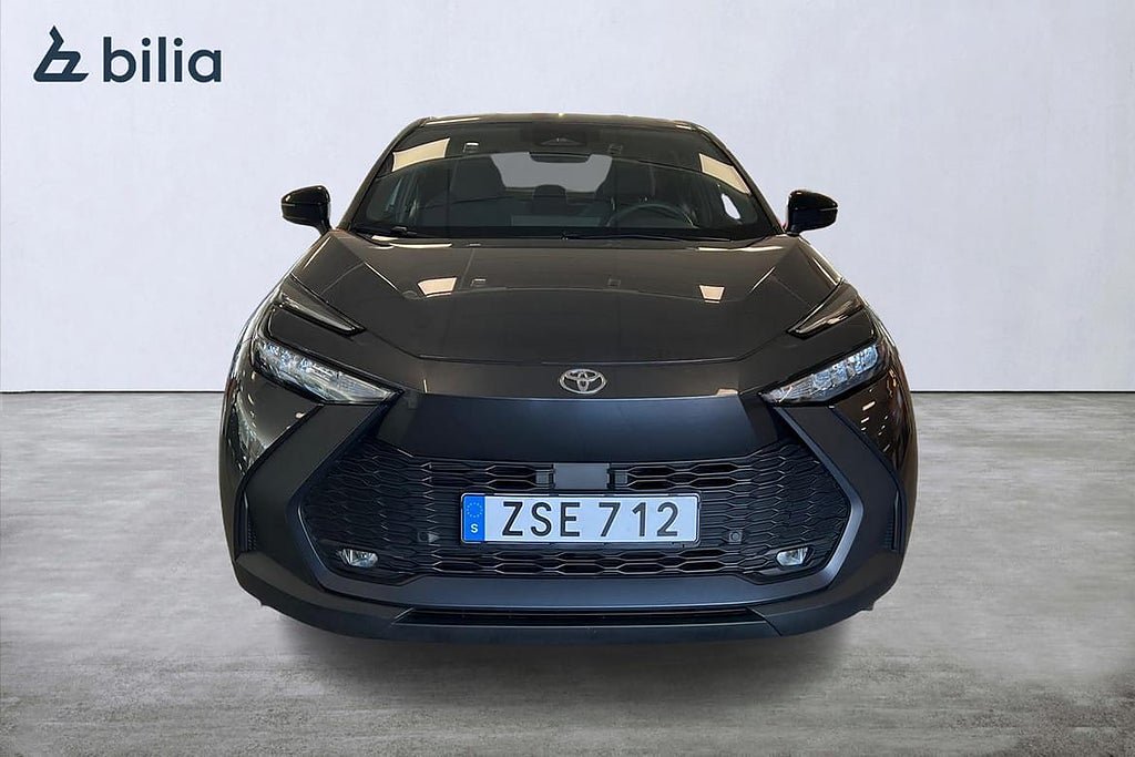 Vehicle Image 6