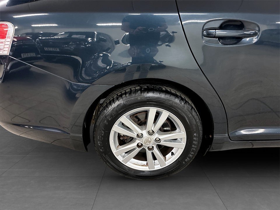 Vehicle Image 14