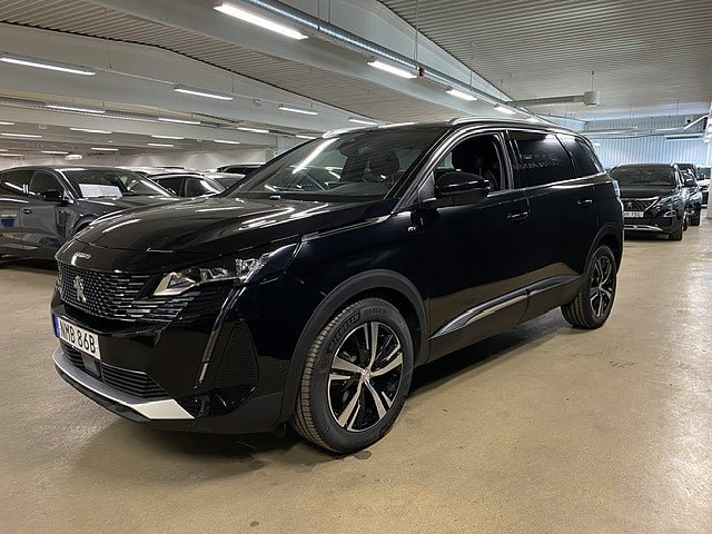 Vehicle Image 17