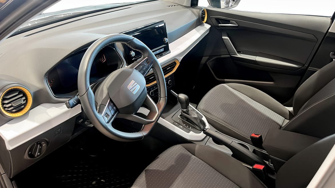 Vehicle Image 7