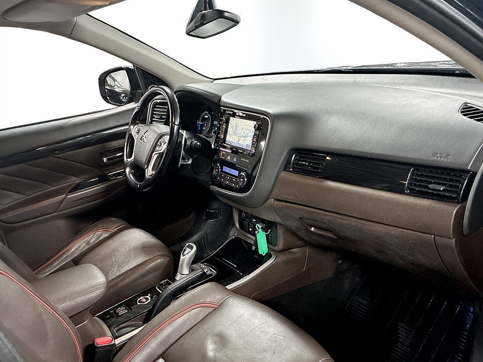 Vehicle Image 14