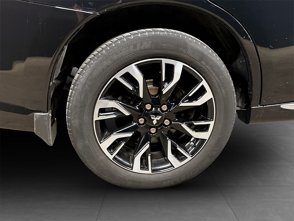 Vehicle Image 18