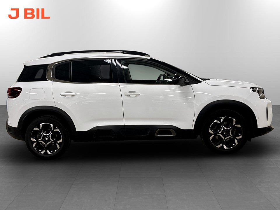 Vehicle Image 17