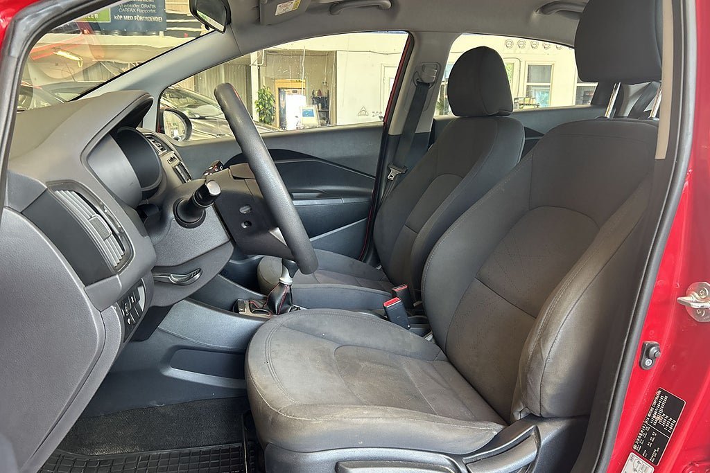 Vehicle Image 13