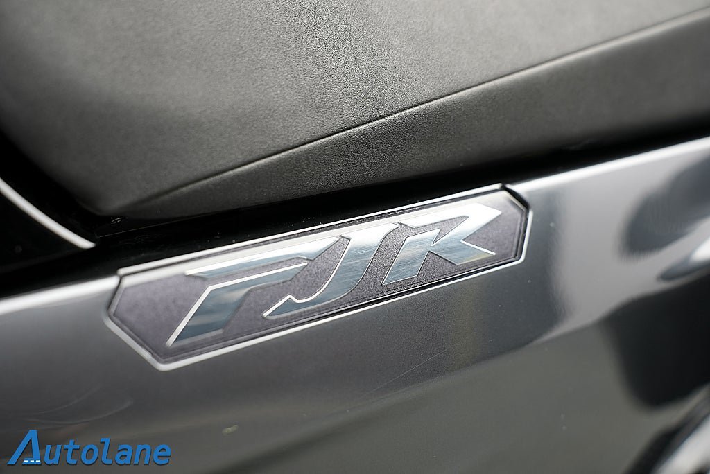 Vehicle Image 32