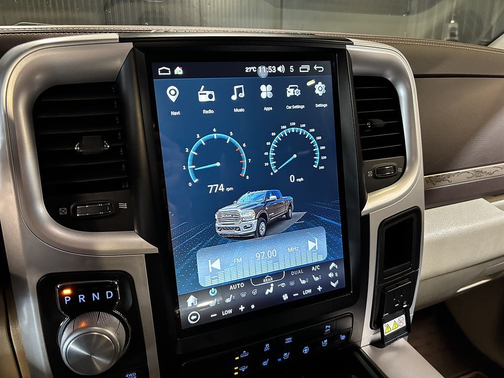 Vehicle Image 13