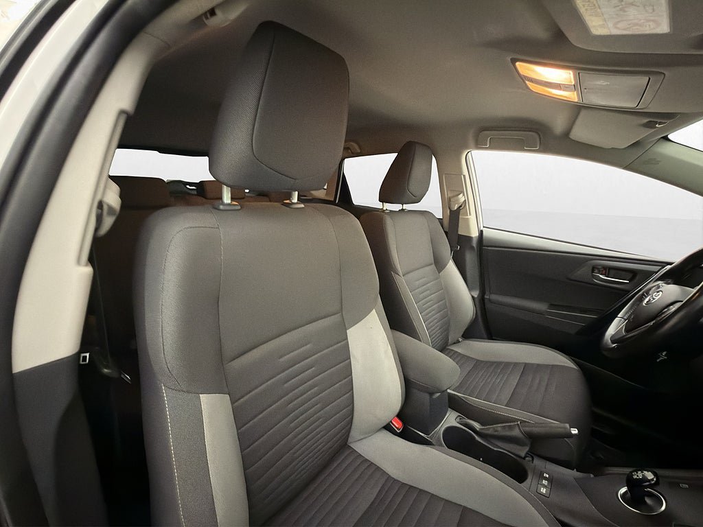 Vehicle Image 14