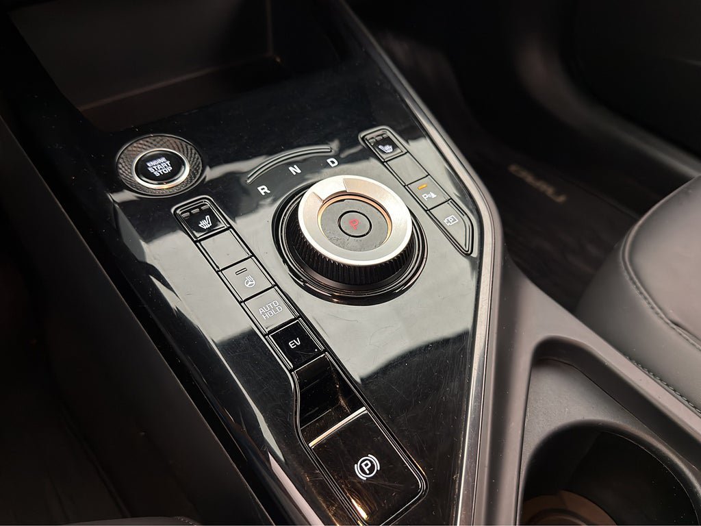 Vehicle Image 23