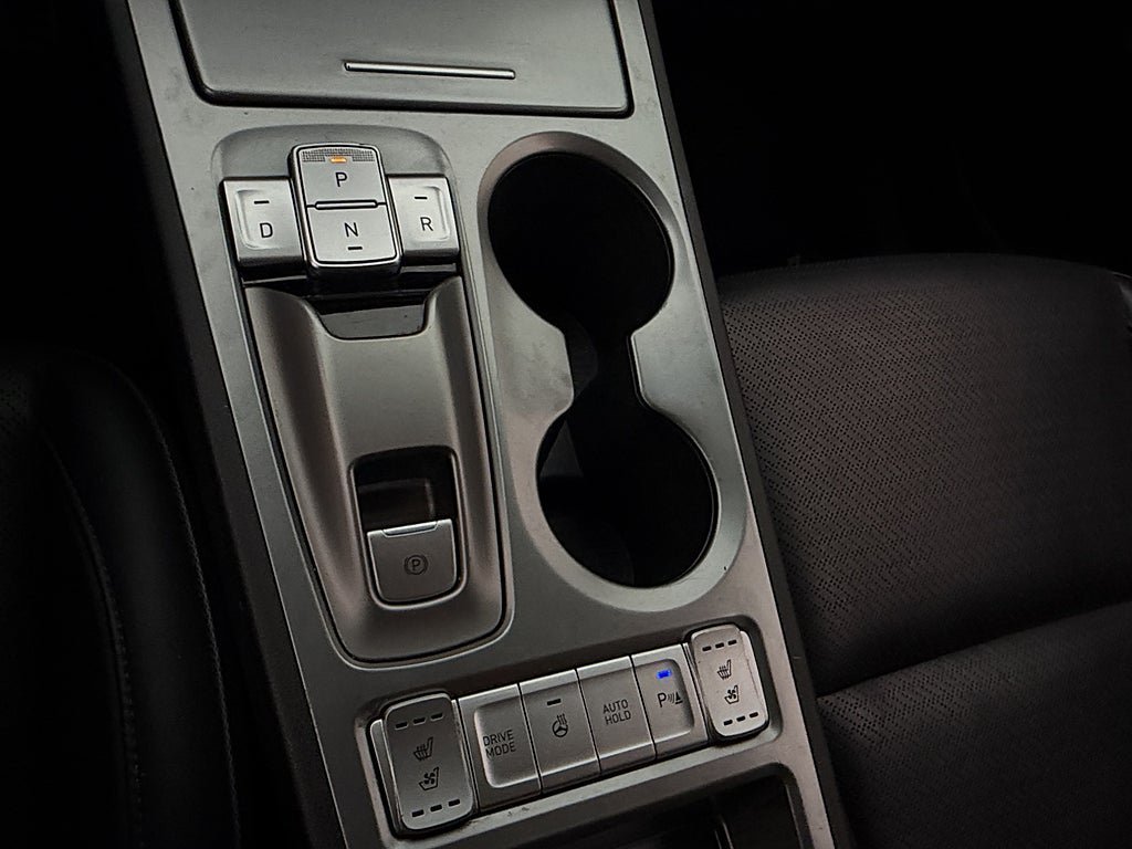 Vehicle Image 23