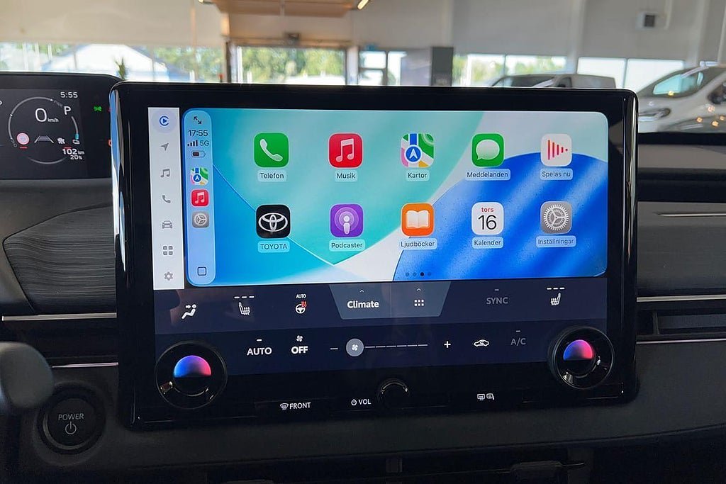 Vehicle Image 13