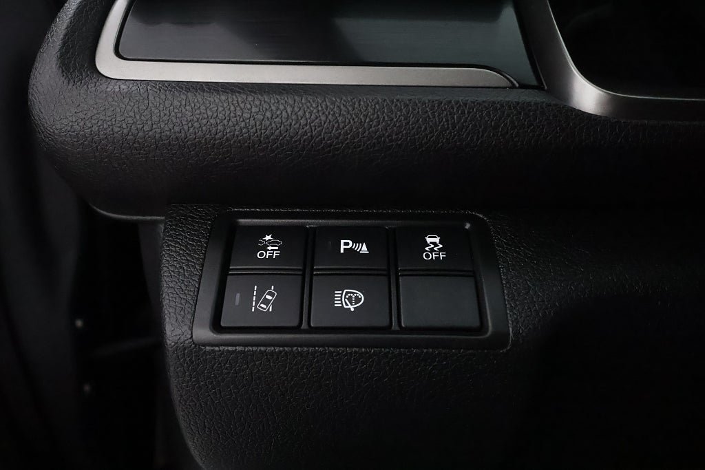 Vehicle Image 24