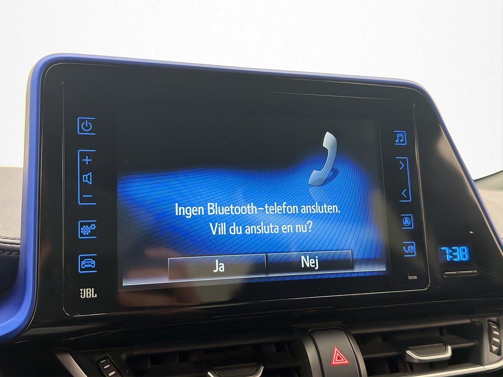 Vehicle Image 23