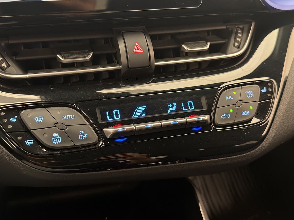 Vehicle Image 24
