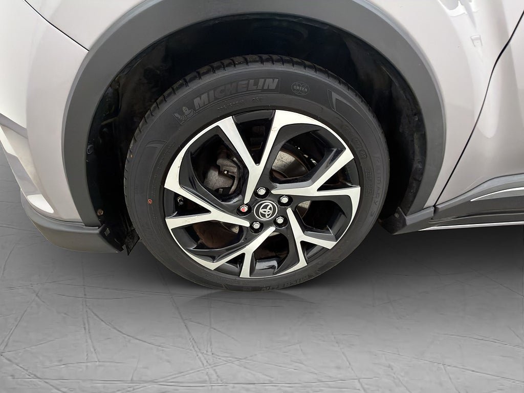 Vehicle Image 33