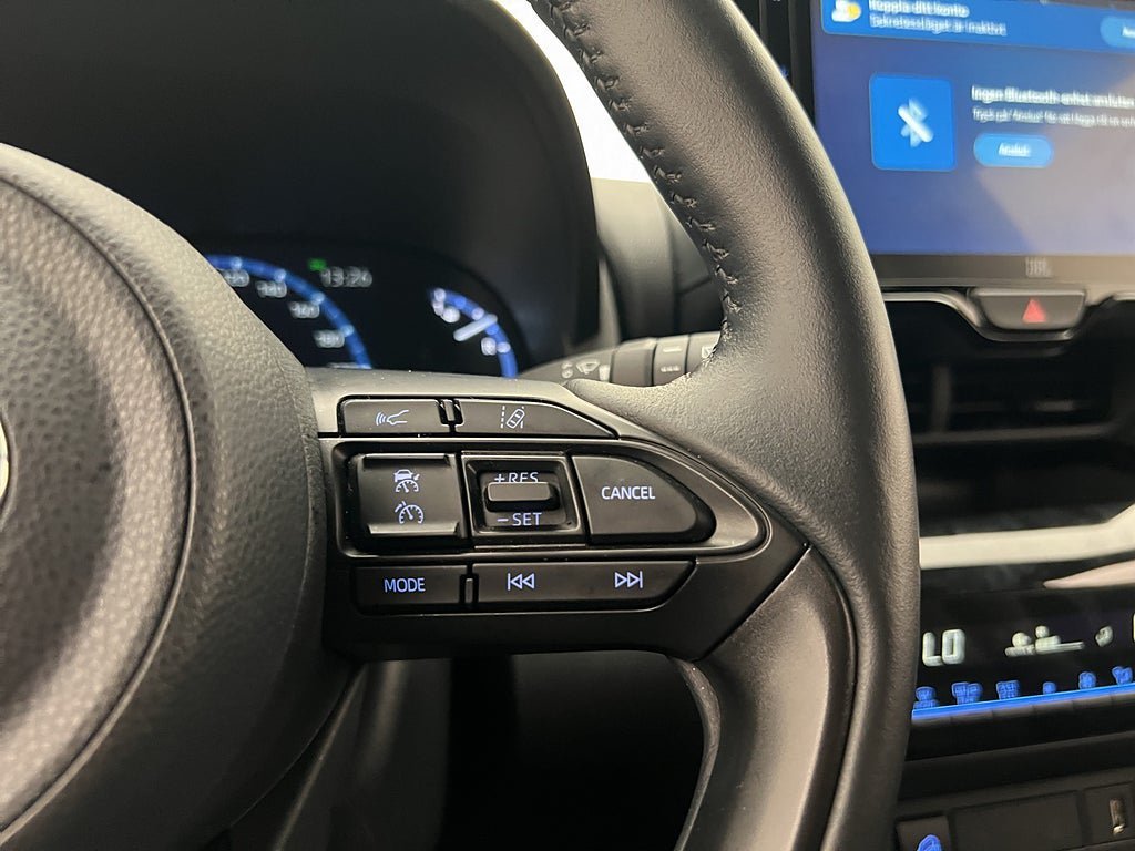 Vehicle Image 19