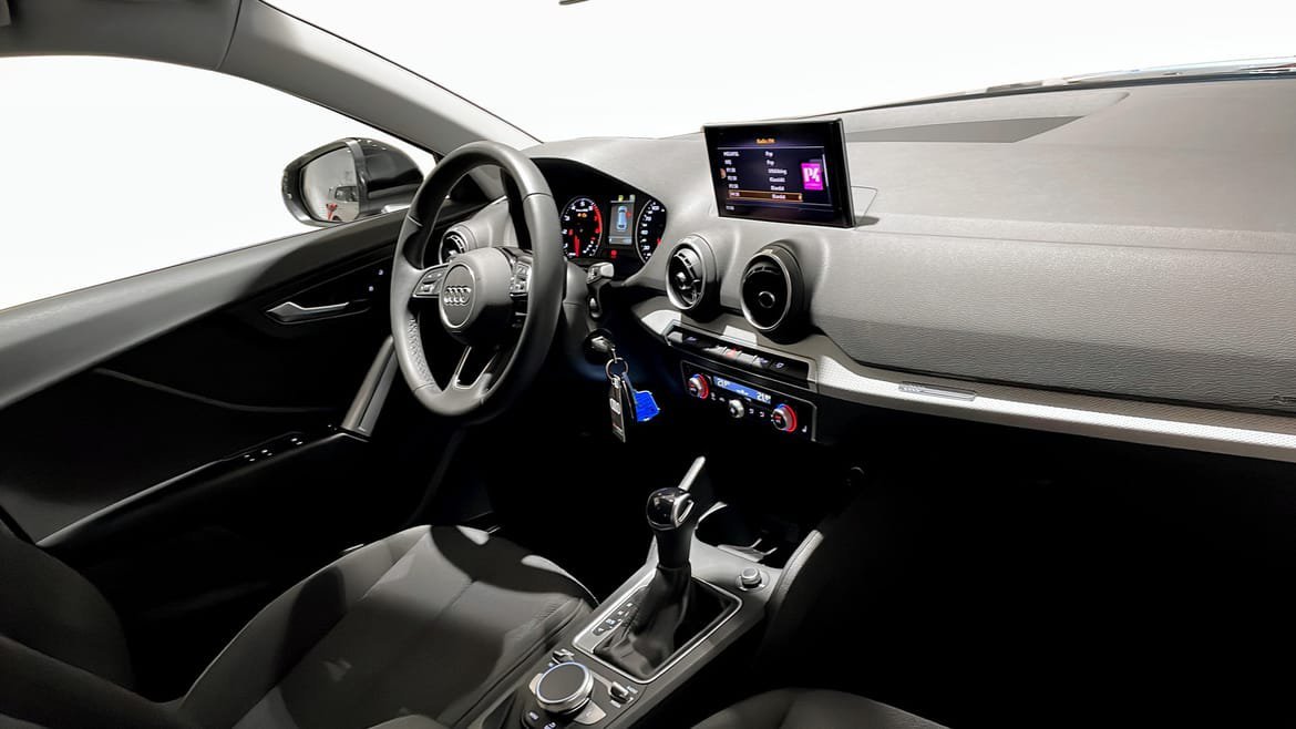 Vehicle Image 11