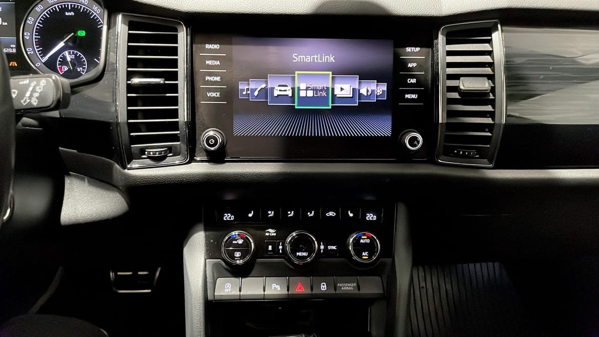 Vehicle Image 9