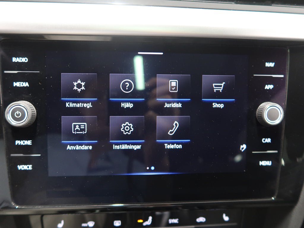 Vehicle Image 25
