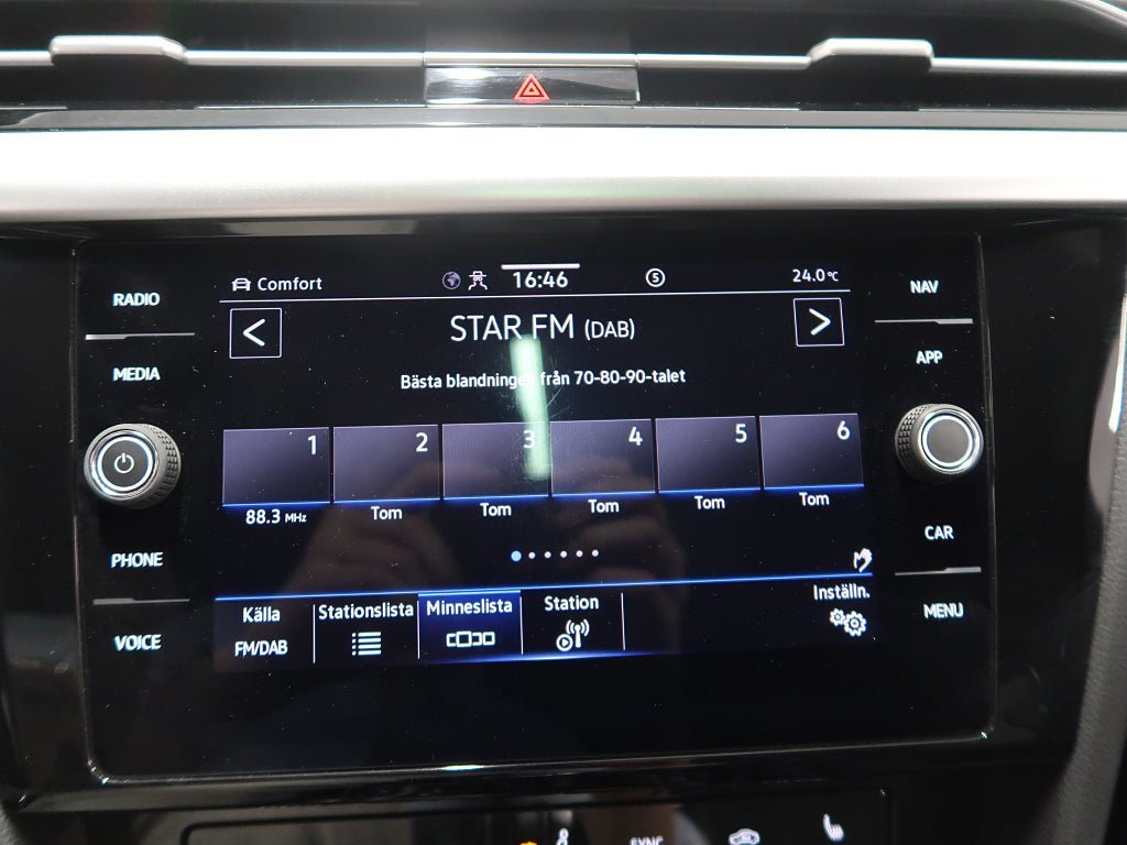 Vehicle Image 26