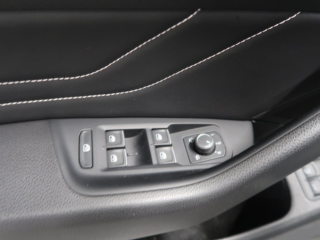 Vehicle Image 39