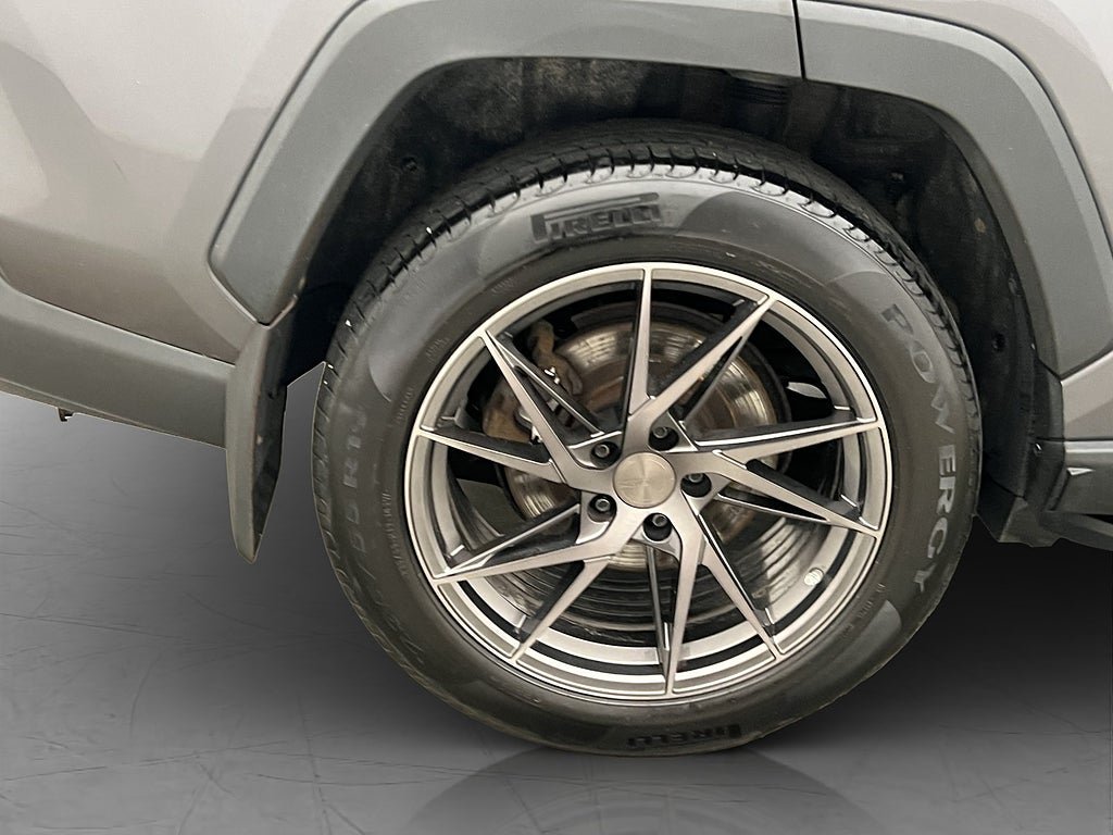 Vehicle Image 30