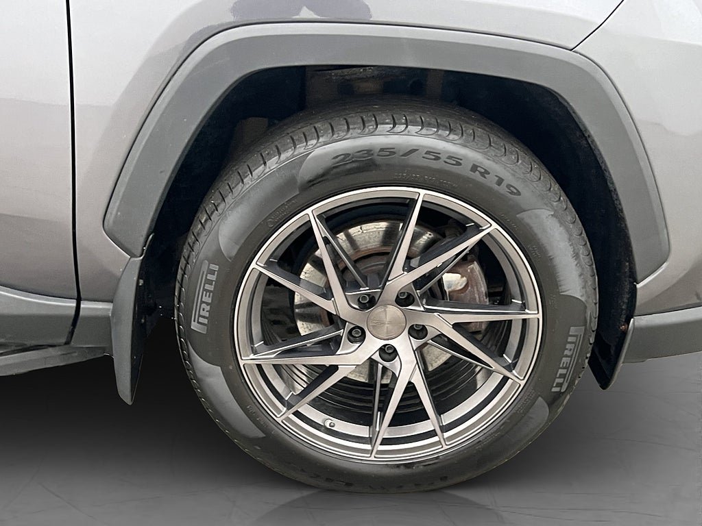 Vehicle Image 31