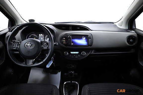Vehicle Image 9
