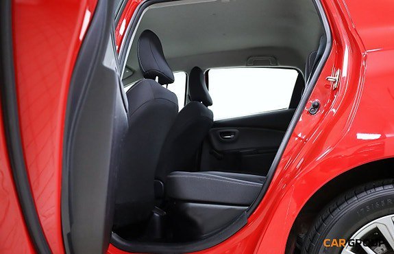 Vehicle Image 15