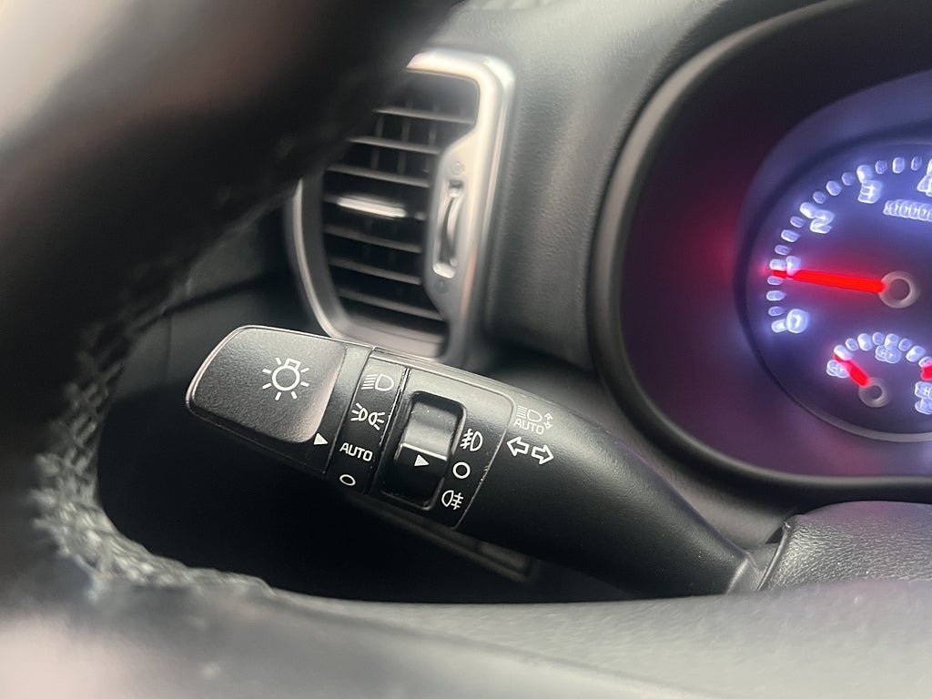 Vehicle Image 24
