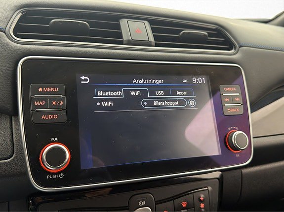 Vehicle Image 25
