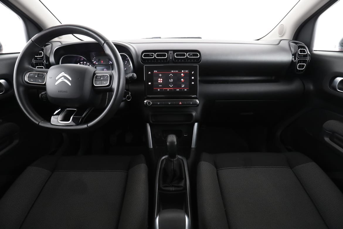 Vehicle Image 13