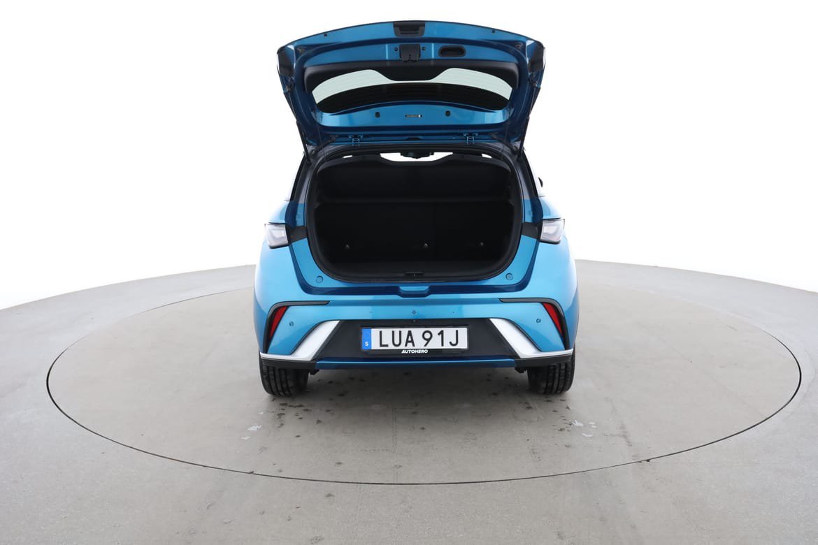 Vehicle Image 17