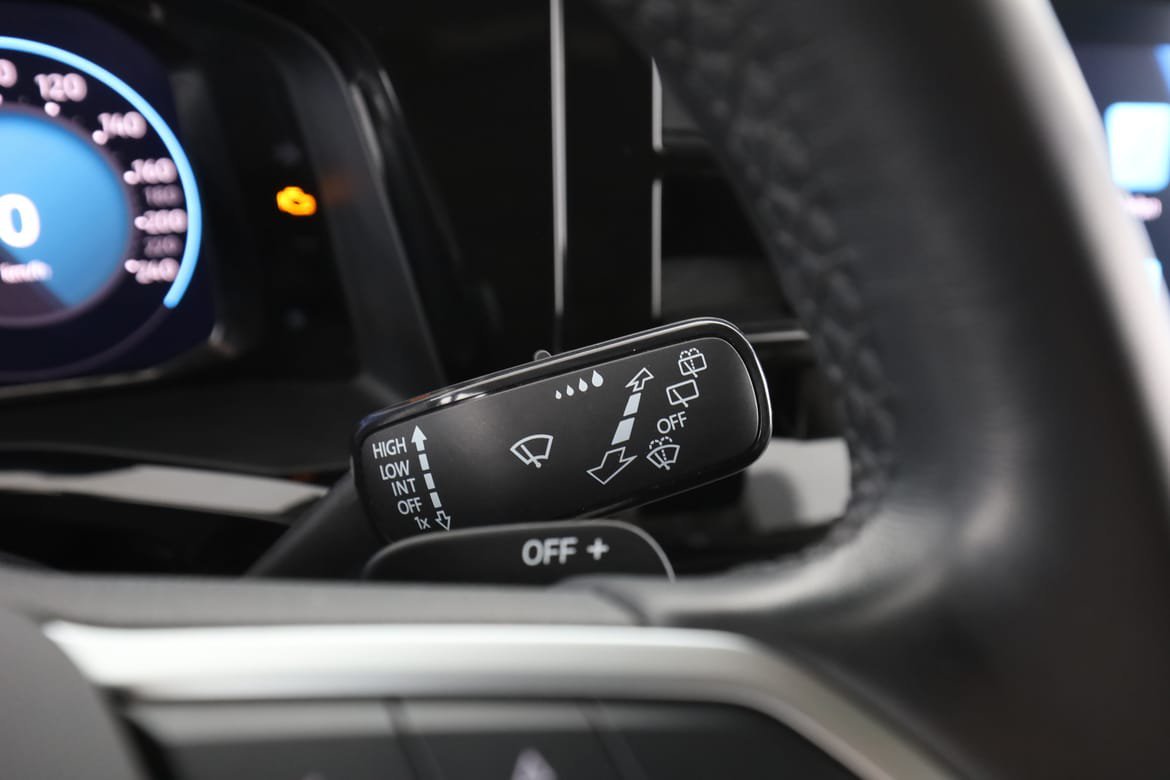 Vehicle Image 33