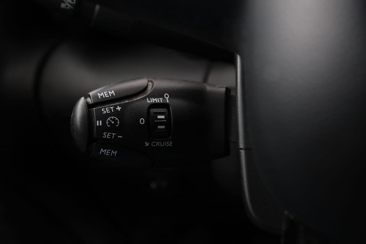 Vehicle Image 32