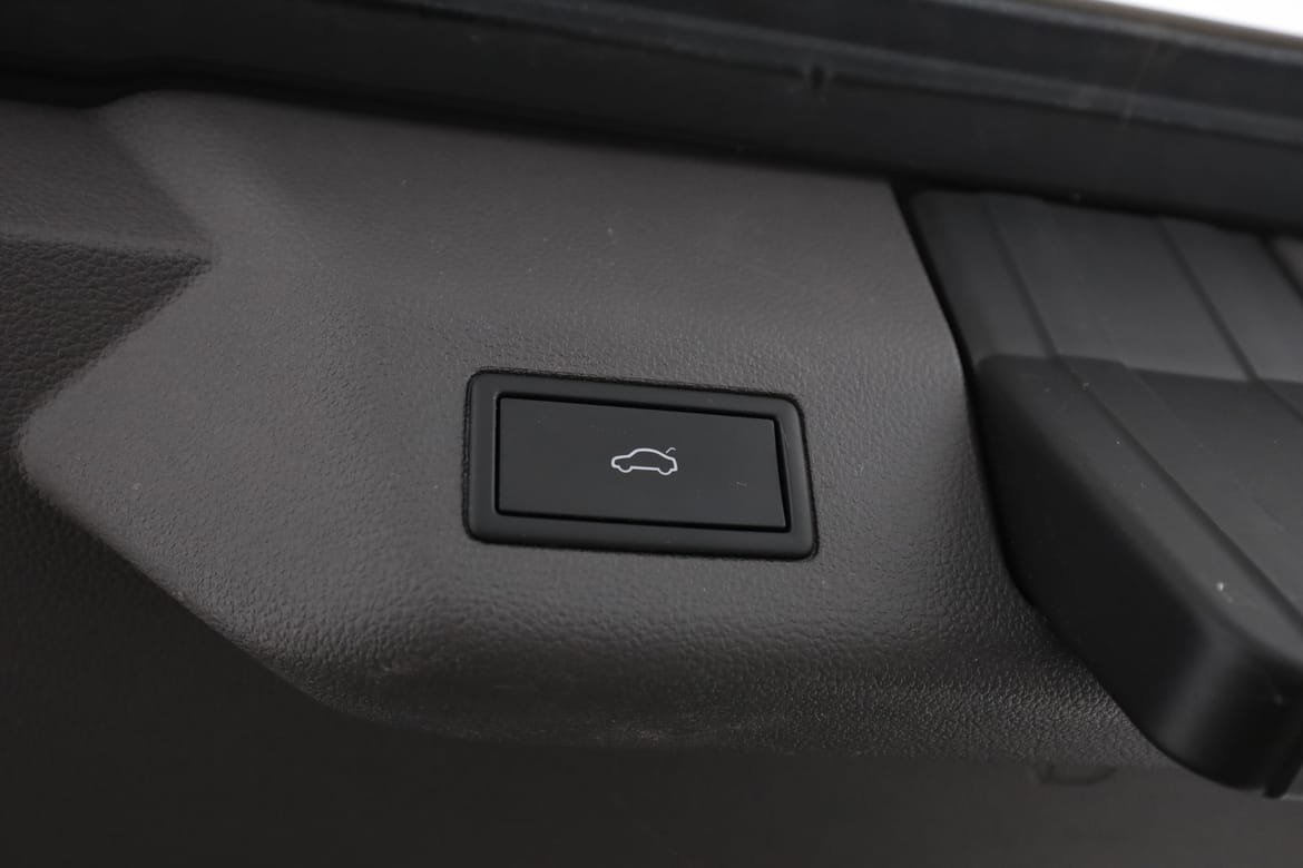 Vehicle Image 42