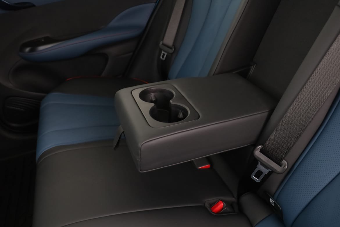 Vehicle Image 36