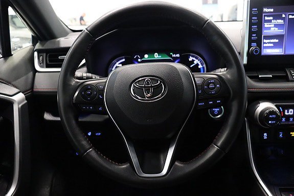 Vehicle Image 14