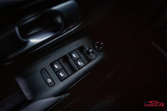 Vehicle Image 28
