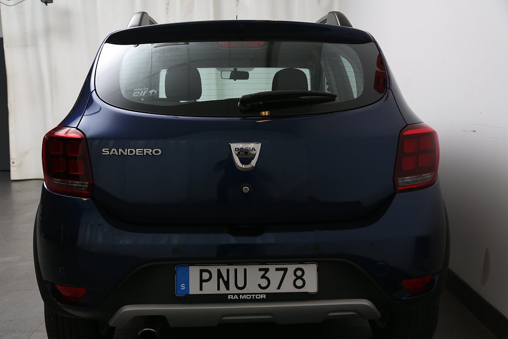 Vehicle Image 19