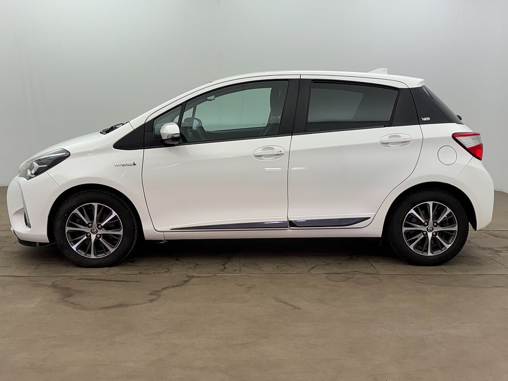 Vehicle Image 3