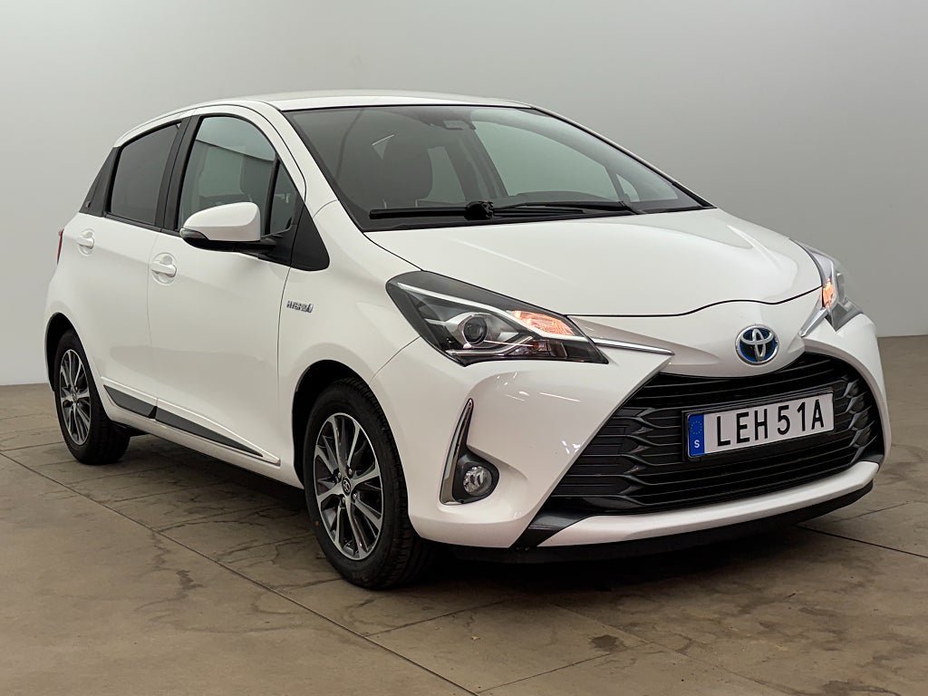 Vehicle Image 8