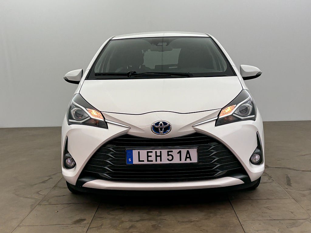 Vehicle Image 9