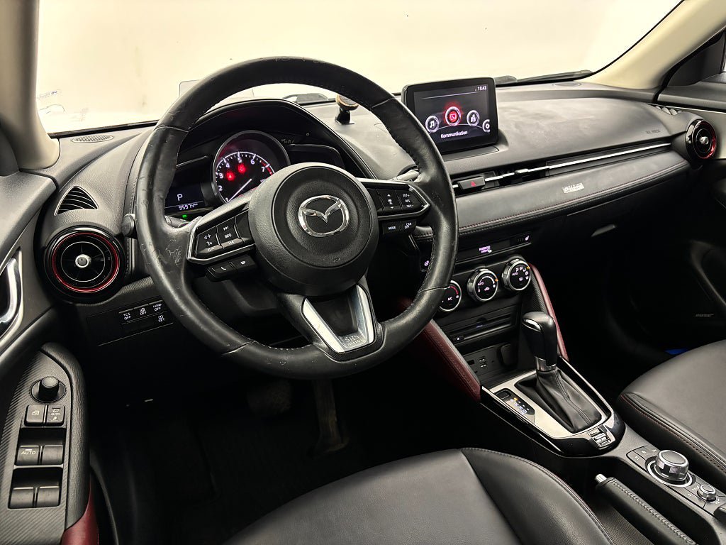 Vehicle Image 16
